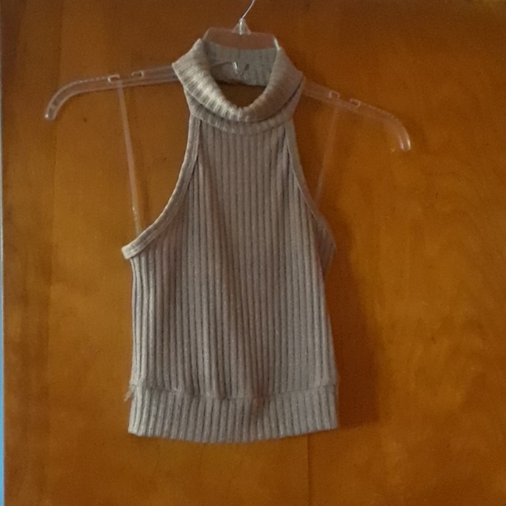 Mock neck crop top